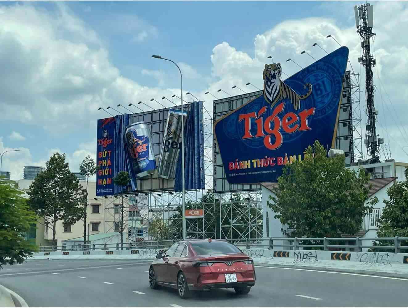 quang cao billboard 5