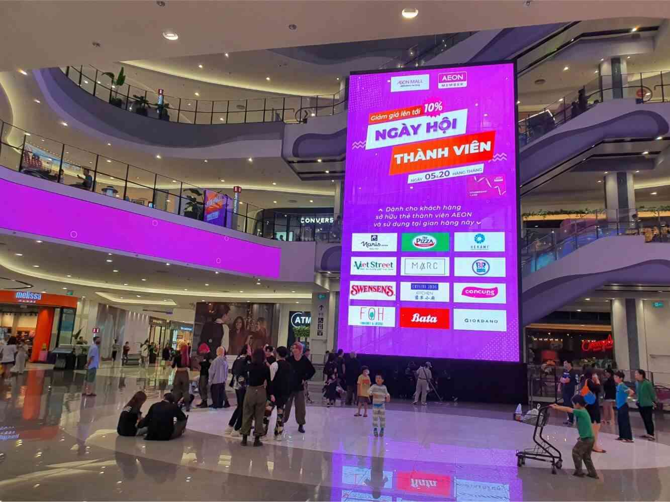 quang cao man hinh led tttm 8