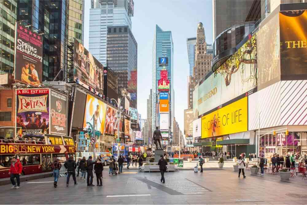 quang cao ngoai troi timesquare 6