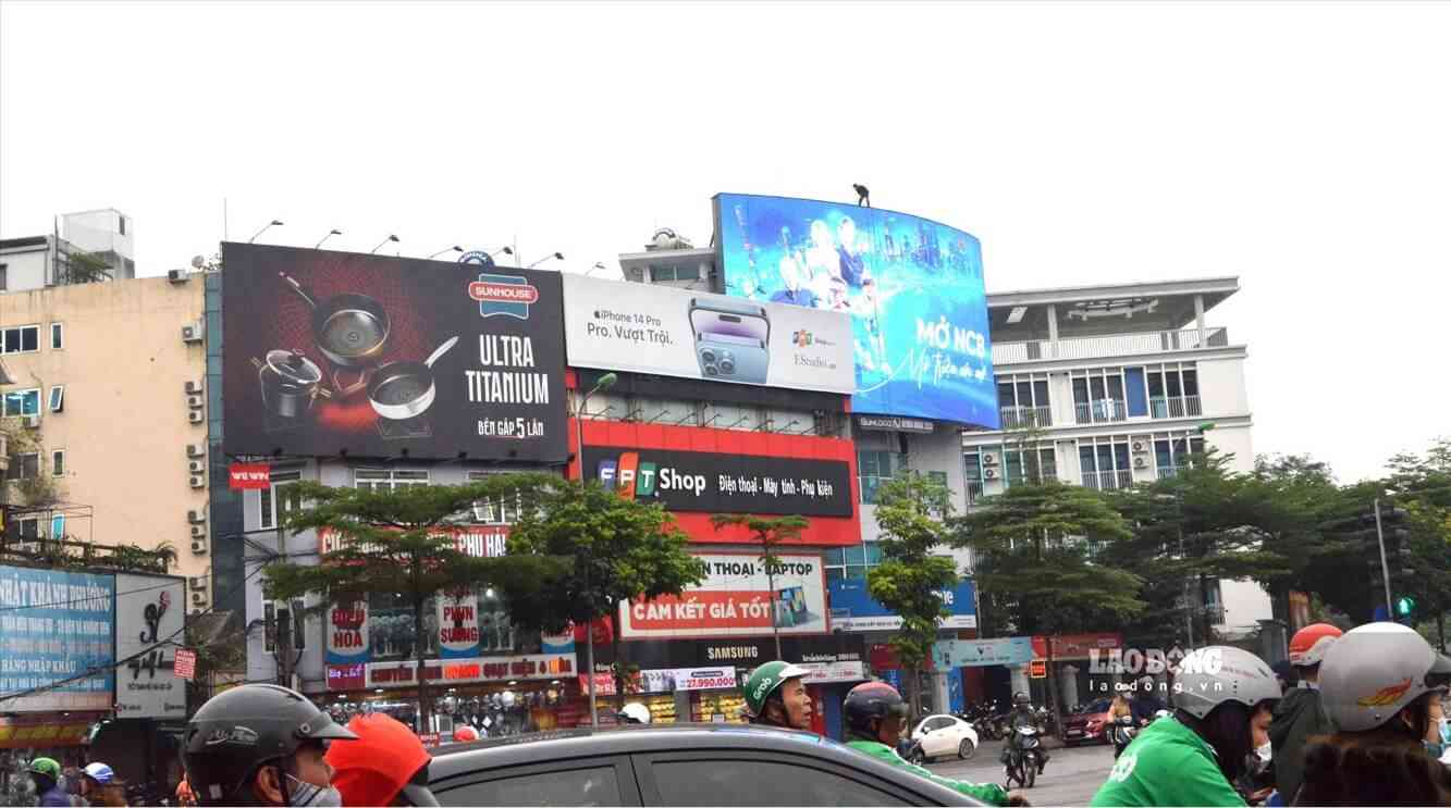 quang cao pano 43
