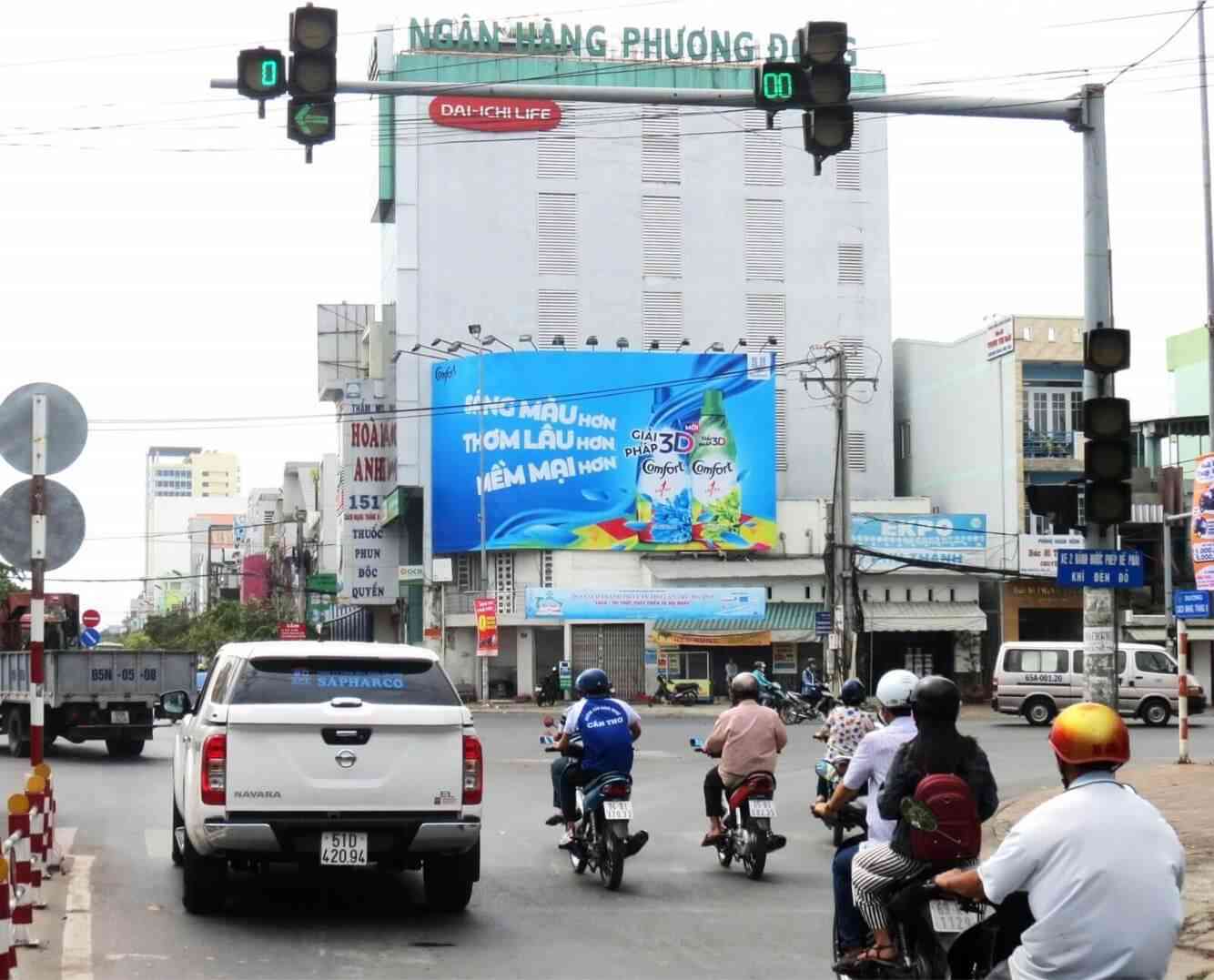 quang cao pano 7