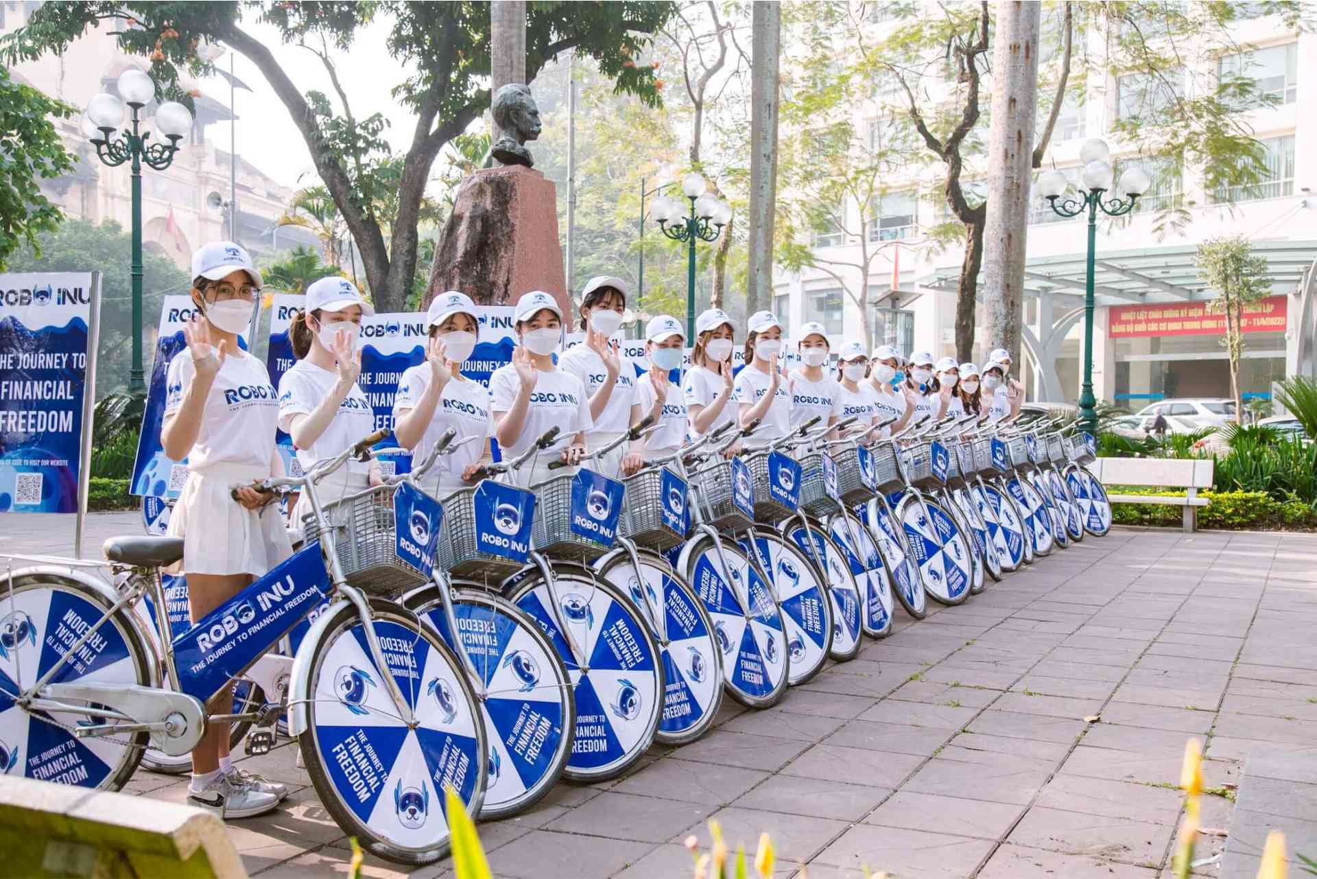 thuê PG/PB chạy roadshow