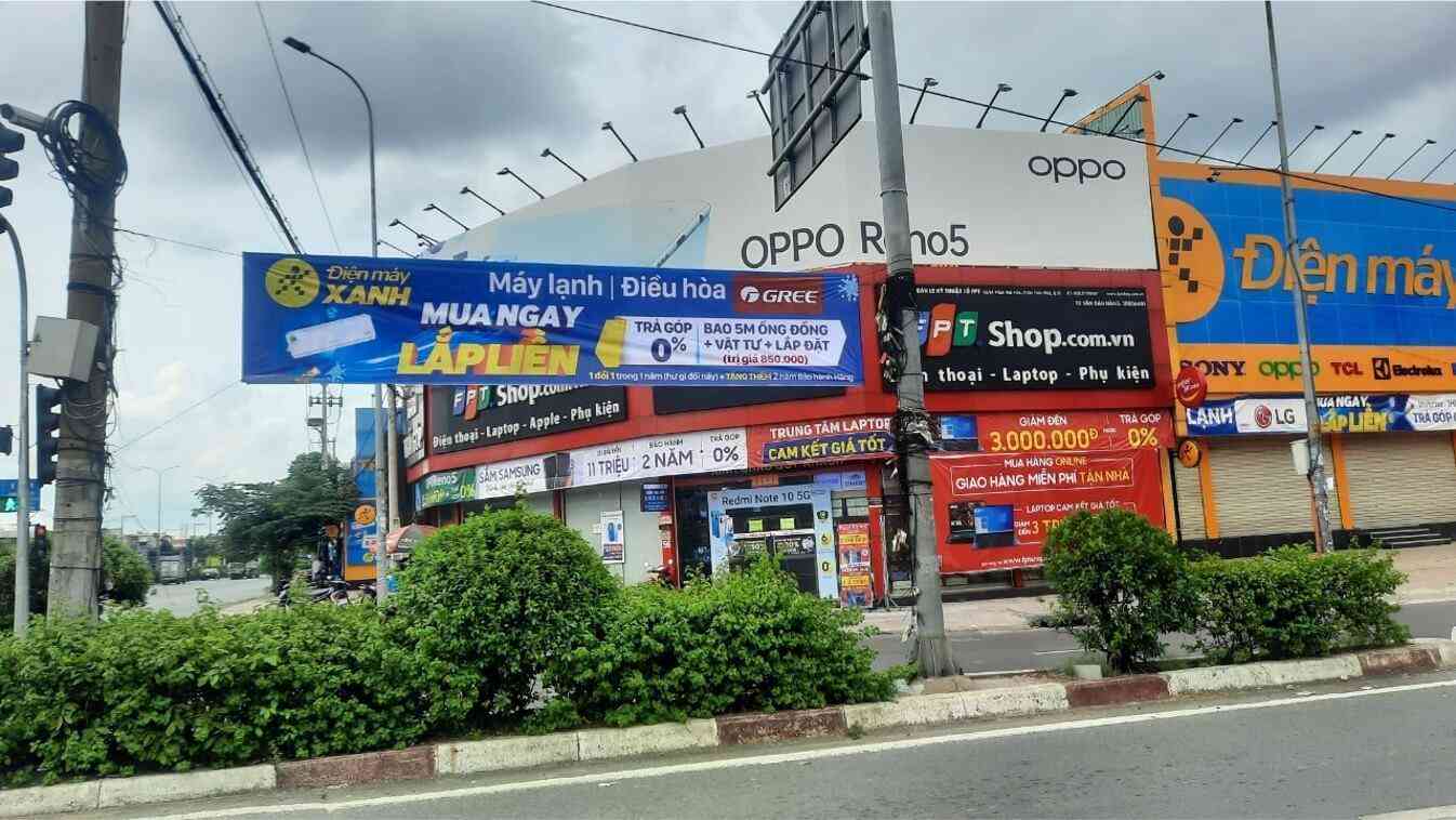 treo banner quang cao 3 1