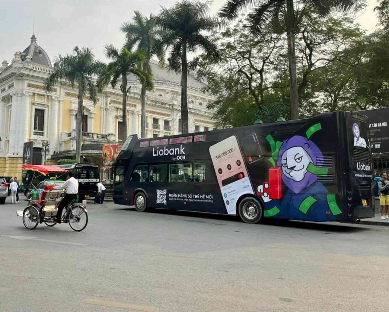 quang cao roadshow xe bus 2 tang 11