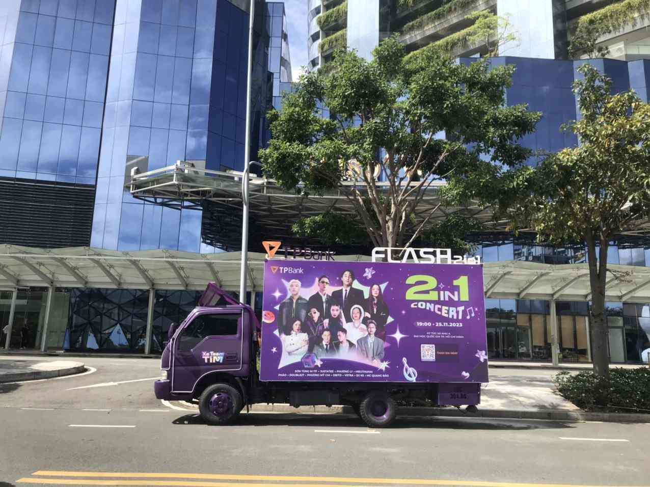 Roadshow xe tải