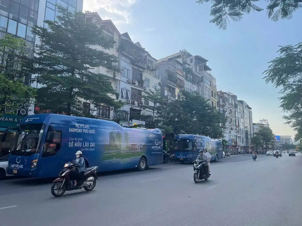 Dự án quảng cáo roadshow xe 45 chỗ 