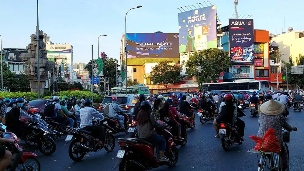 Dự án Quảng Cáo Màn Hình Led của xe Kia Sorento tại đường Lý Thái Tổ