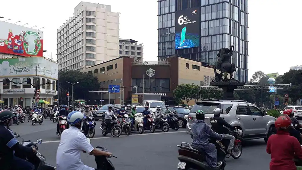 DỰ ÁN QUẢNG CÁO MÀN HÌNH LED CỦA NGÂN HÀNG VIB TẠI AB TOWER. 