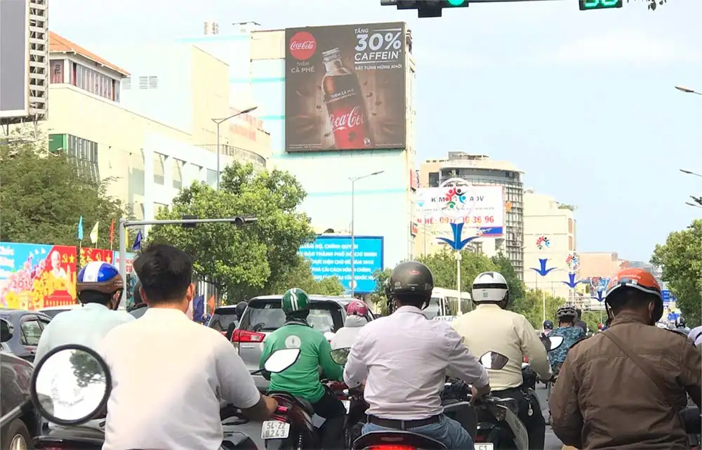 DỰ ÁN QUẢNG CÁO MÀN HÌNH LED CỦA THƯƠNG HIỆU NƯỚC GIẢI KHÁT COCA COLA