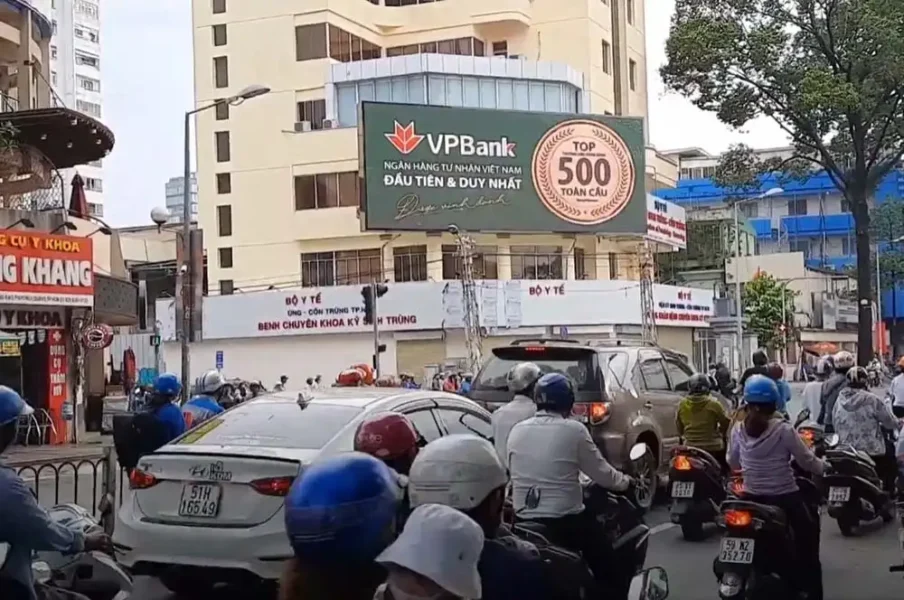 Màn hình LED Giao Lộ Trần Hưng Đạo – Nguyễn Biểu2