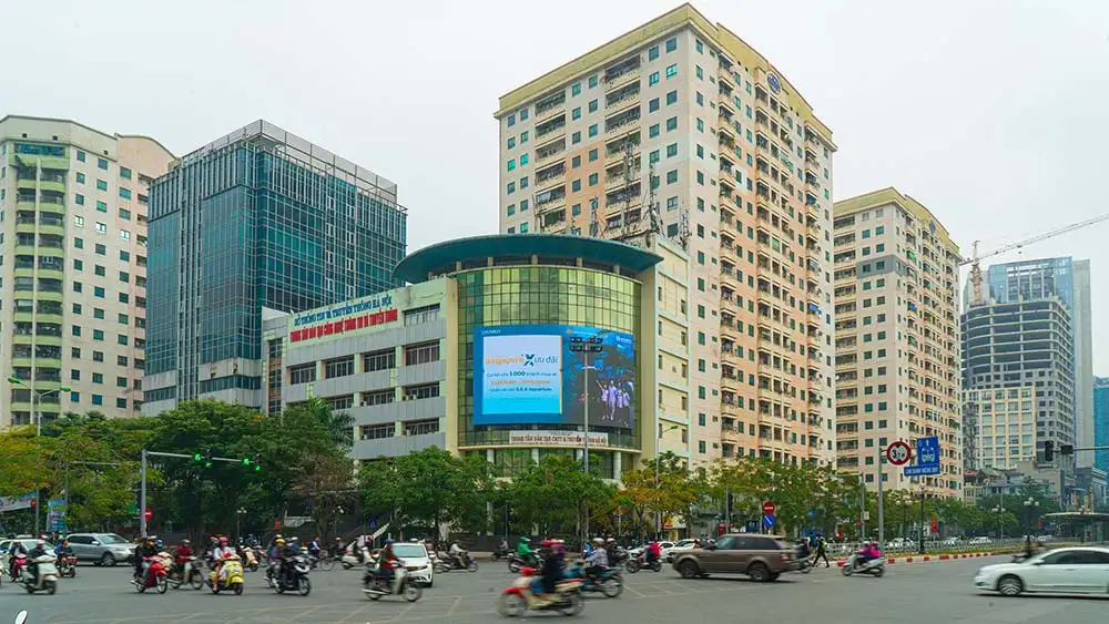 Màn hình LED quảng cáo tại Hoàng Đạo Thúy – Lê Văn Lương