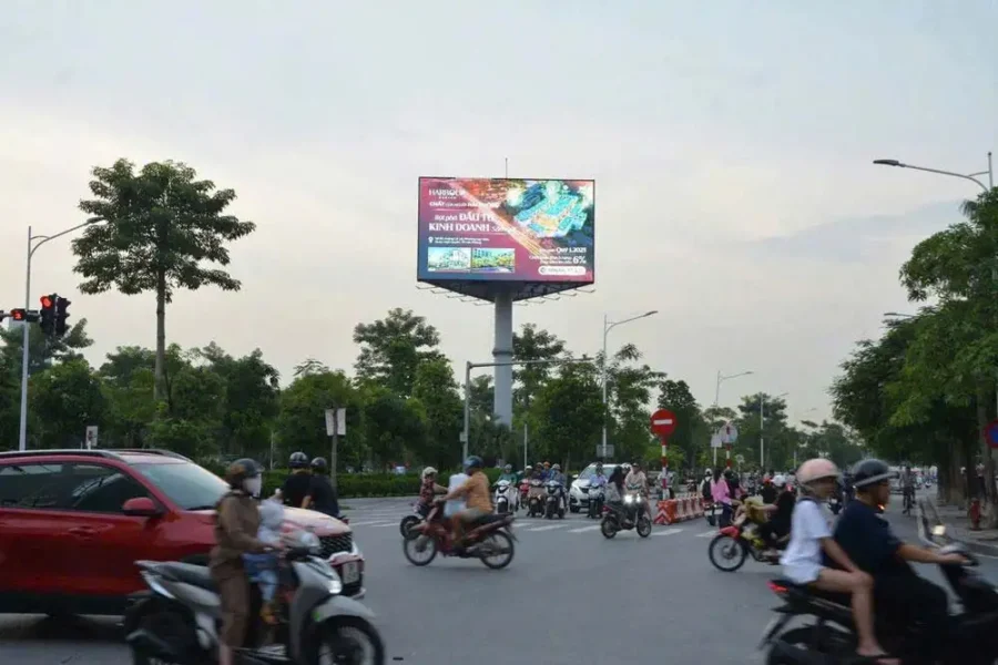 Màn hình quảng cáo LED ngoài trời tại Vườn hoa Tam Bạc2