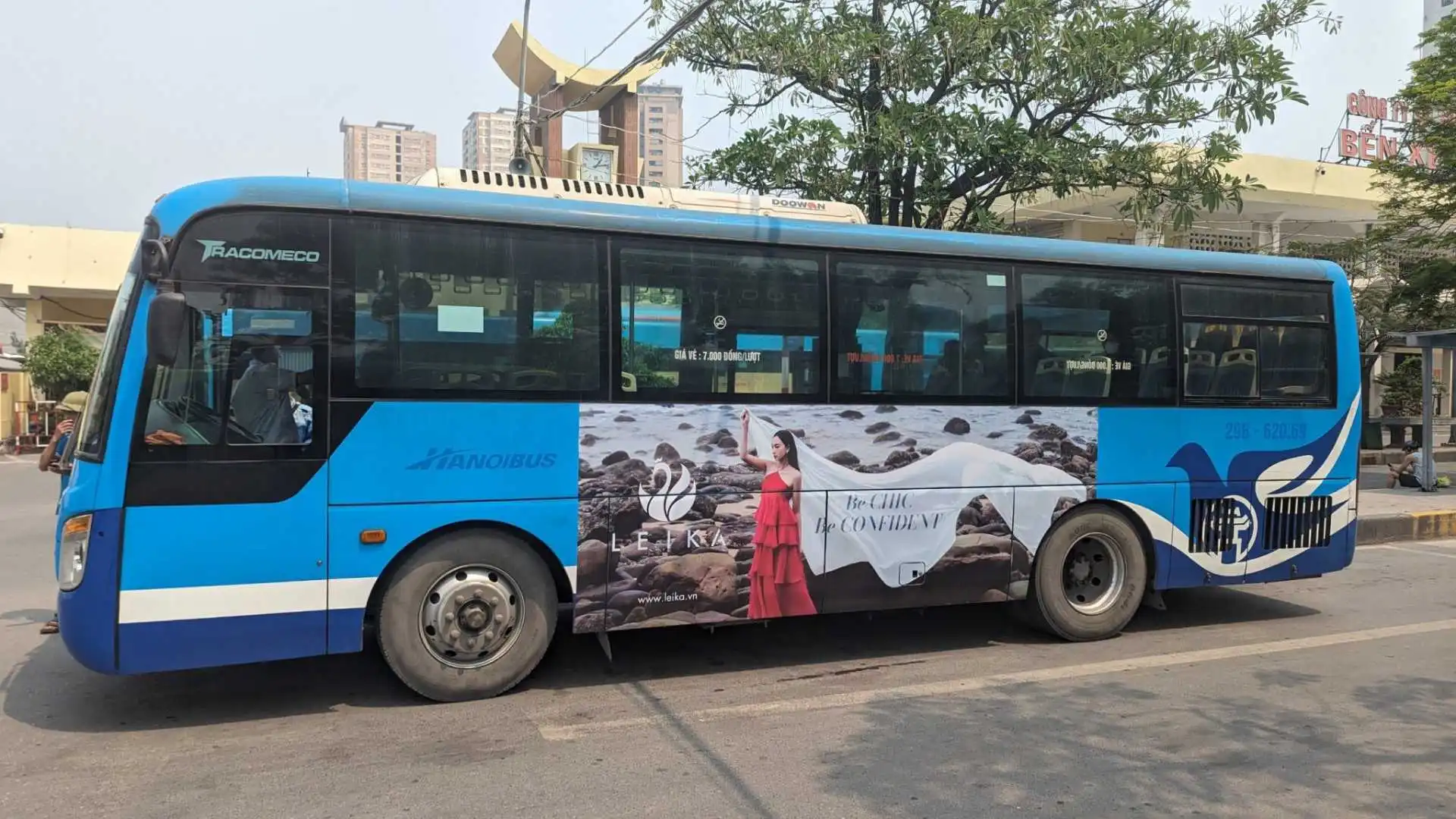 Quảng cáo Trên Xe Bus