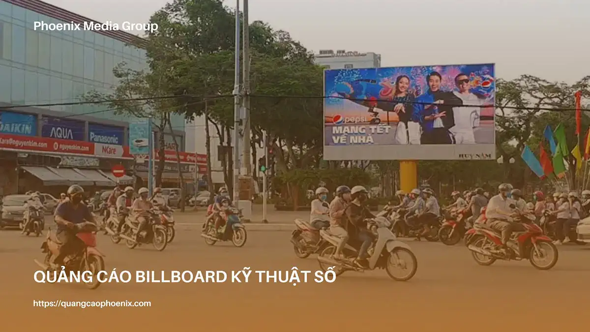 Quảng cáo Billboard là gì? Toàn tập về Billboard quảng cáo ngoài trời 4 Quảng cáo Billboard là gì? Toàn tập về Billboard quảng cáo ngoài trời