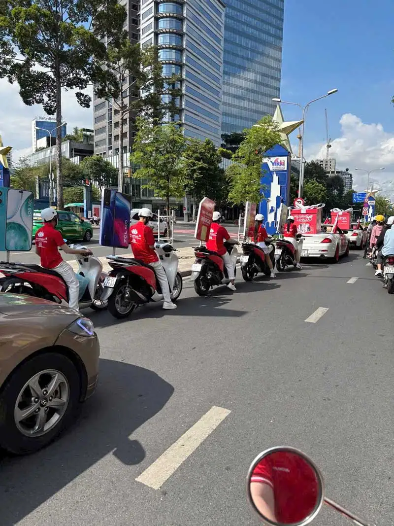 DỰ ÁN QUẢNG CÁO ROADSHOW CAO CẤP CỦA VIETTEL “PHỦ SÓNG” ẤN TƯỢNG TẠI HÀ NỘI & TP.HCM