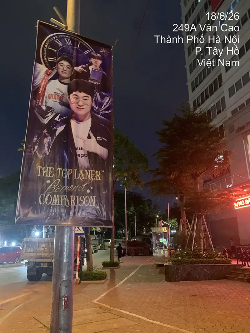 Chiến Dịch Treo Phướn Đường Phố Tôn Vinh Thần Tượng Esports Zeus Tại Hà Nội