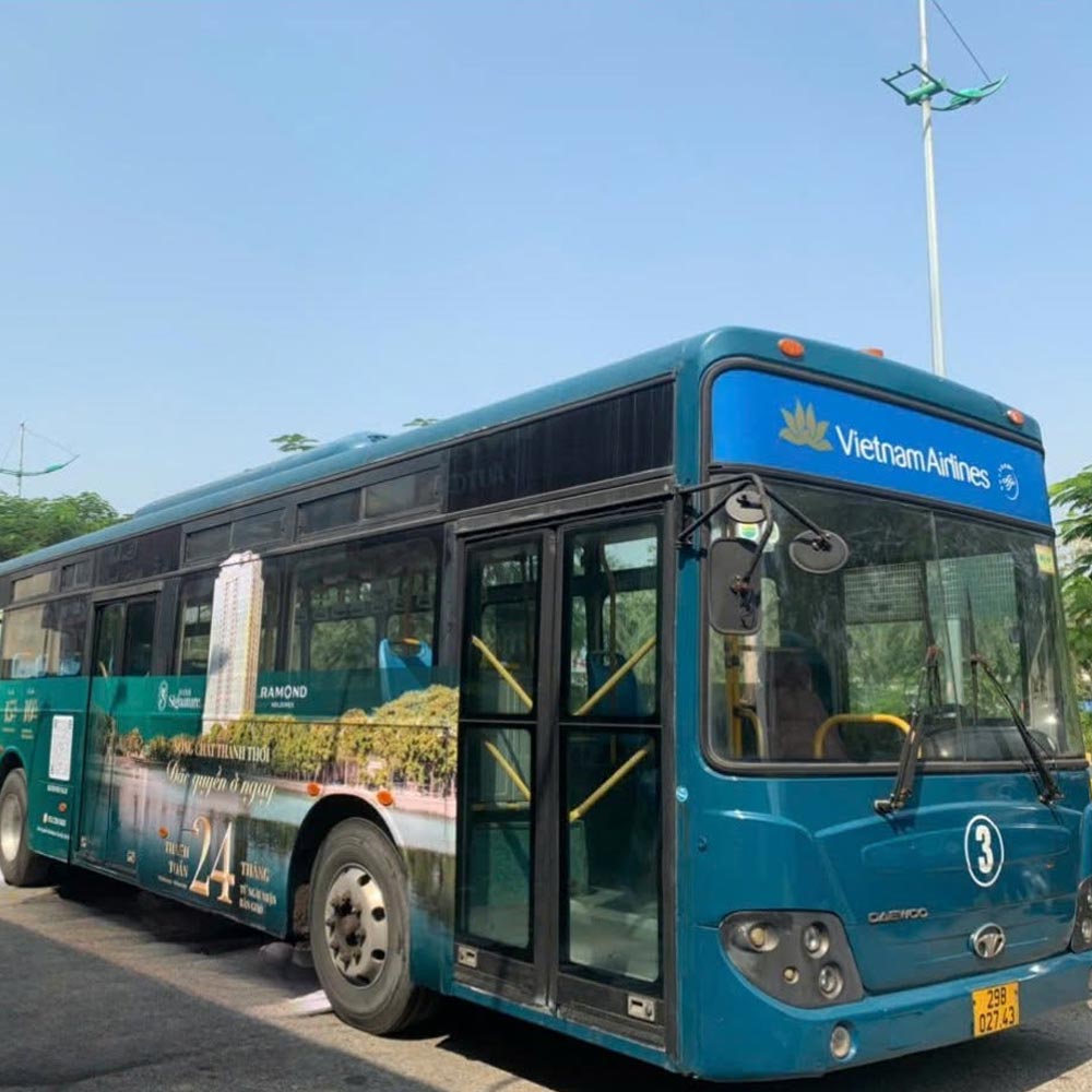 Quảng cáo xe bus sân bay: Hình thức, lợi ích và chi phí 3 quang-cao-xe-bus-san-bay-hinh-thuc-loi-ich-va-chi-phi-2